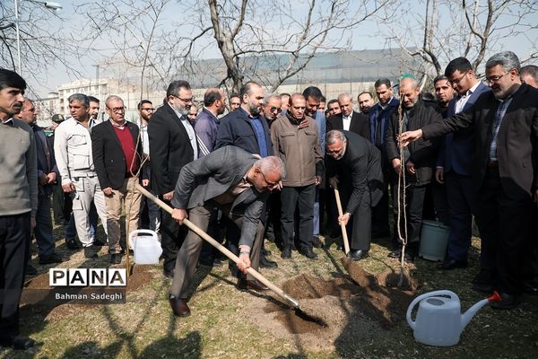 آیین بهره برداری از اولین پل مجهز به سیستم مکانیزه برف زدایی