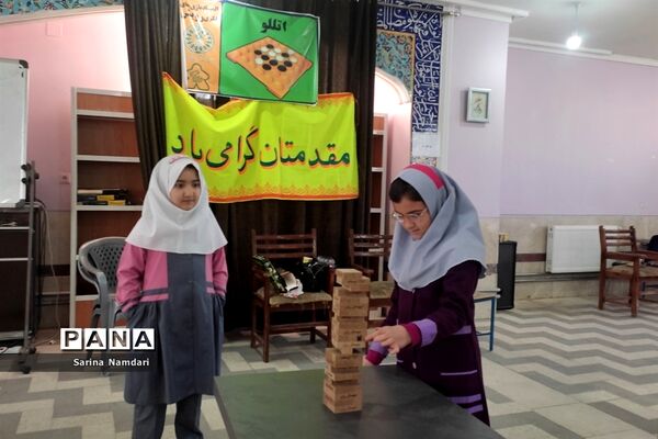 رقابت ۴۵۰ دانش‌آموز دختر دبستانی ناحیه ۳ شیراز در المپیاد بازی‌های فکری رویش