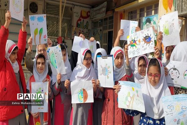 جشنواره نقاشی به مناسبت هفته هوای پاک در دبستان شاهد محمود‌آباد