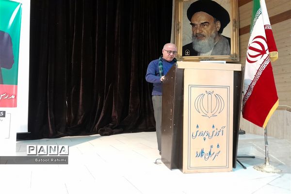 برگزاری کارگاه فن بیان و ارتباط سازی مؤثر ویژه معاونان پرورشی مدارس شهرستان ملارد