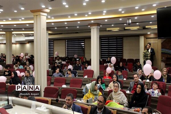 مراسم تجلیل از خانواده‌های کارکنان خانه معلم قم