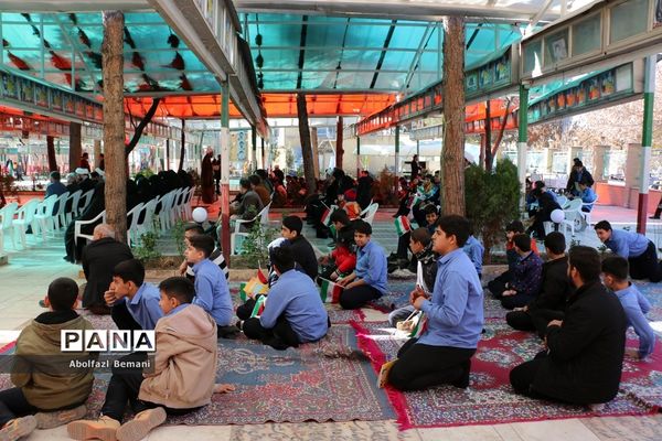 مراسم بزرگداشت شهدای گروه سرود دانش‌آموزی در قم