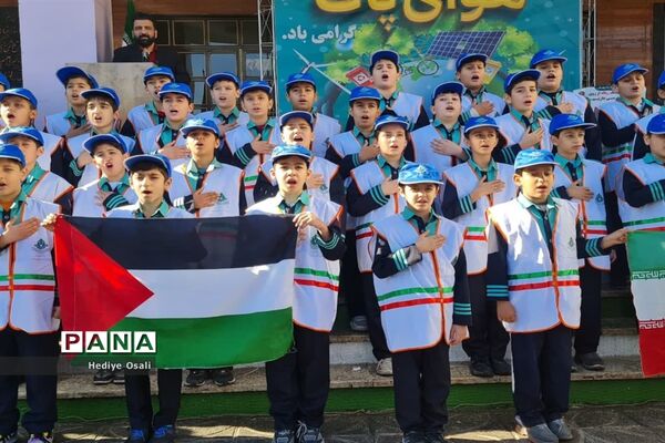 جشن گرامی‌داشت هفته هوای پاک درآموزشگاه شهید همت اسلامشهر