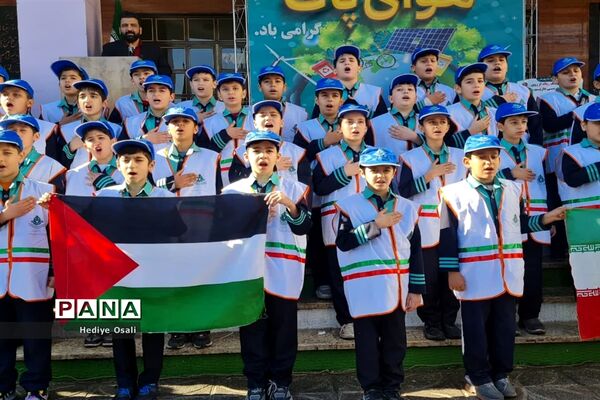 جشن گرامی‌داشت هفته هوای پاک درآموزشگاه شهید همت اسلامشهر