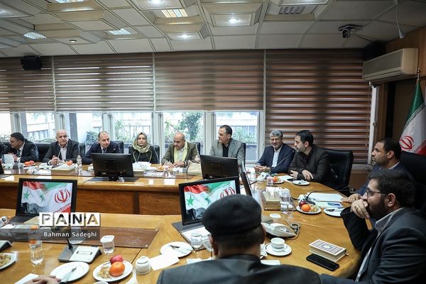 دیدار وزیر آموزش و پرورش با جمعی از معلمان و فرهنگیان عضو سندیکاهای کشور سوریه