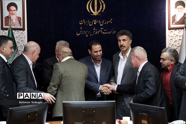 دیدار وزیر آموزش و پرورش با جمعی از معلمان و فرهنگیان عضو سندیکاهای کشور سوریه
