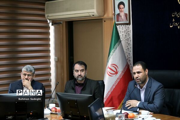 دیدار وزیر آموزش و پرورش با جمعی از معلمان و فرهنگیان عضو سندیکاهای کشور سوریه