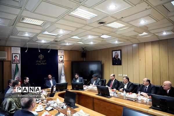 دیدار وزیر آموزش و پرورش با جمعی از معلمان و فرهنگیان عضو سندیکاهای کشور سوریه