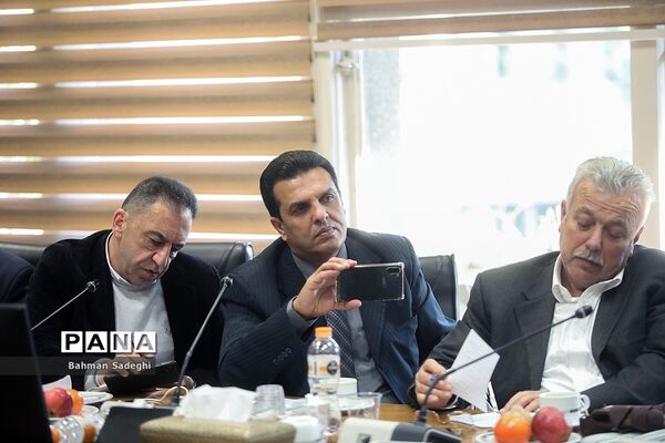دیدار وزیر آموزش و پرورش با جمعی از معلمان و فرهنگیان عضو سندیکاهای کشور سوریه