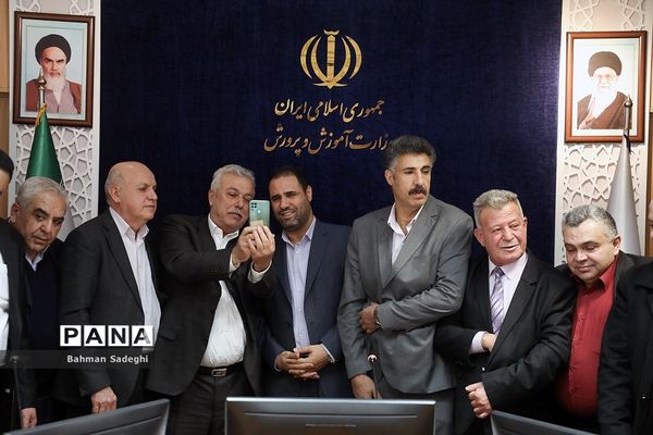 دیدار وزیر آموزش و پرورش با جمعی از معلمان و فرهنگیان عضو سندیکاهای کشور سوریه