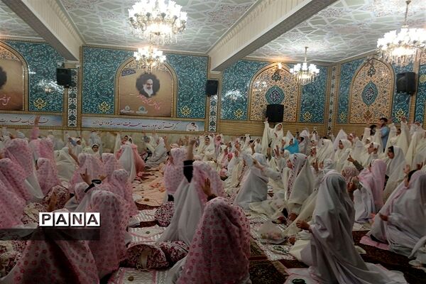 جشن تکلیف دختران کرجی در امامزاده حسن(ع) کرج