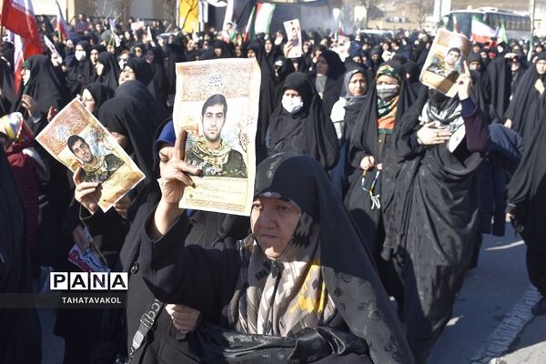 تشییع پیکر مطهر شهید مدافع حرم حسین محمدی در شهرستان پردیس