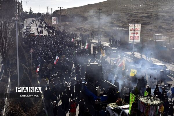 تشییع پیکر مطهر شهید مدافع حرم حسین محمدی در شهرستان پردیس