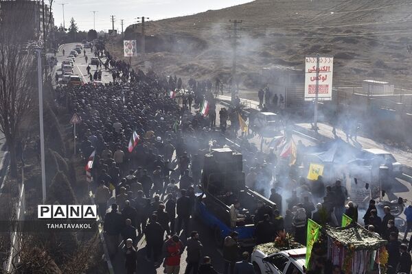 تشییع پیکر مطهر شهید مدافع حرم حسین محمدی در شهرستان پردیس