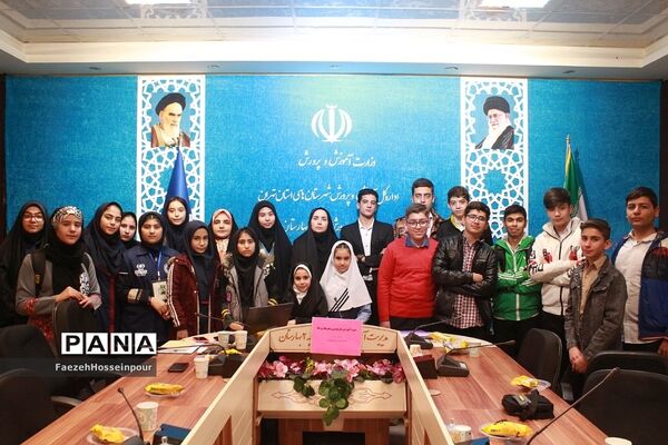 دوره آموزشی خبرنویسی ویژه دانش‌آموز‌خبرنگاران پانا در آموزش و پرورش ناحیه 2 بهارستان