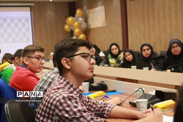دوره آموزشی خبرنویسی ویژه دانش‌آموز‌خبرنگاران پانا در آموزش و پرورش ناحیه 2 بهارستان