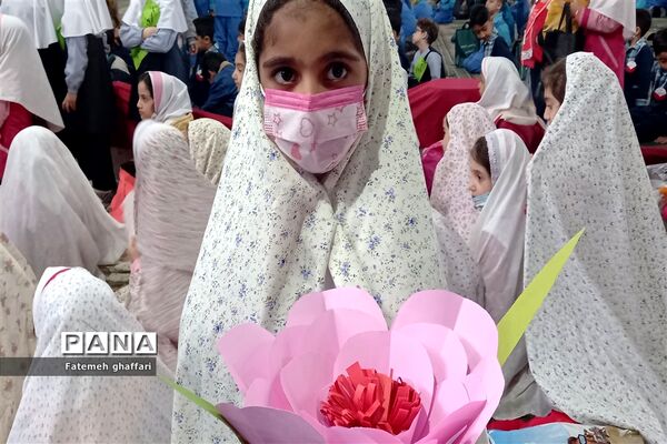 نماز شکر دانش‌آموزان قائمشهری