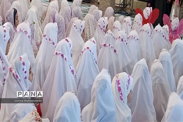 مراسم جشن تکلیف دانش‌آموزان در شهرستان راز