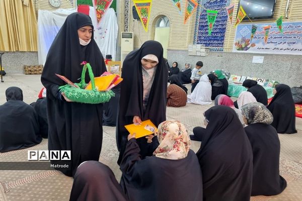 شرکت فعال پیشتازان شادگانی در مراسم اعتکاف دانش‌آموزی