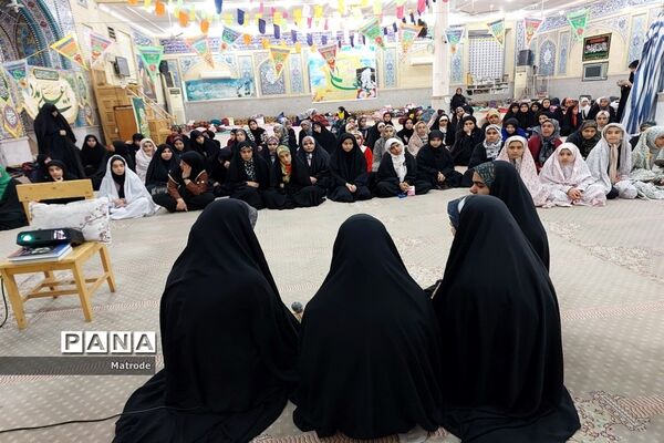 شرکت فعال پیشتازان شادگانی در مراسم اعتکاف دانش‌آموزی