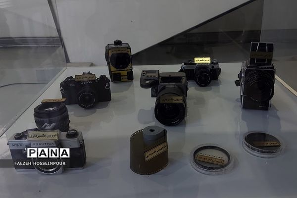 اردو  راهیان پیشرفت دانش‌آموزان مدرسه حکمت