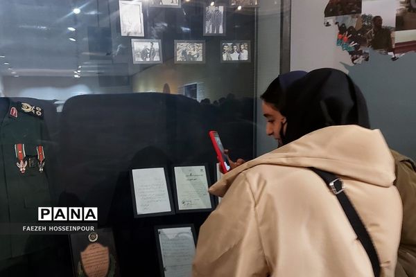 اردو  راهیان پیشرفت دانش‌آموزان مدرسه حکمت