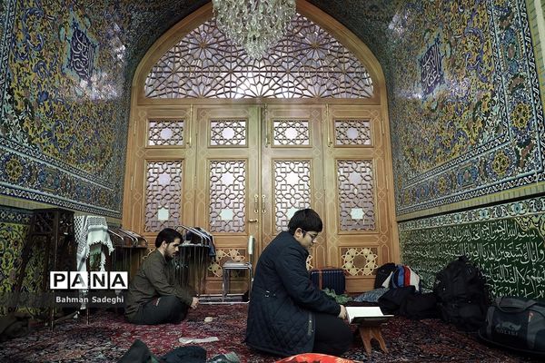 اعتکاف دانش‌آموزان و دانشجومعلمان