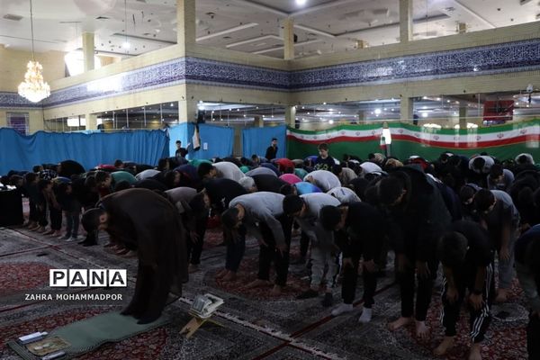 اعتکاف دانش‌آموزی در ناحیه یک بهارستان