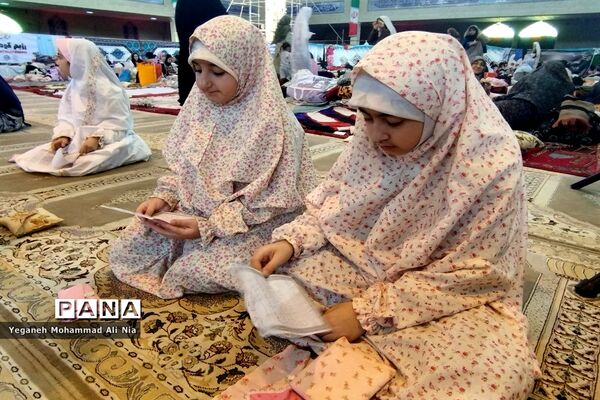 مراسم معنوی اعتکاف درشهرستان اسلامشهر