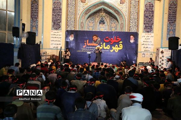 اعتکاف دانش‌آموزی در قم-2