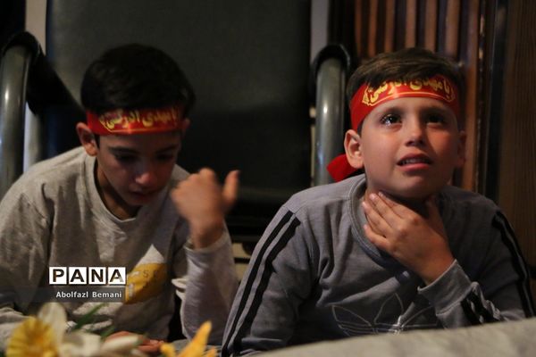 اعتکاف دانش‌آموزی در قم-2