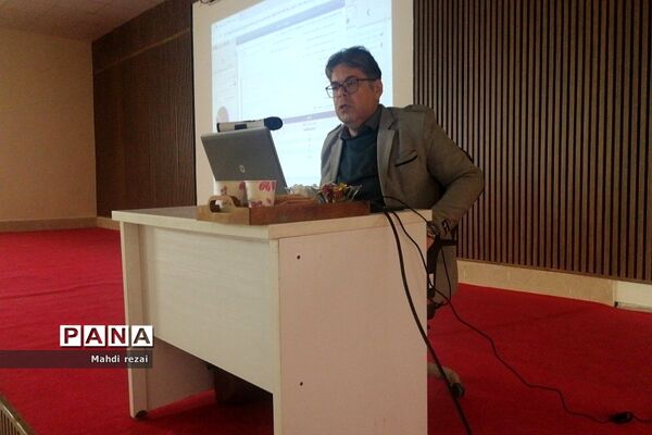 کارگاه توانمند سازی مدیران مدارس فشافویه