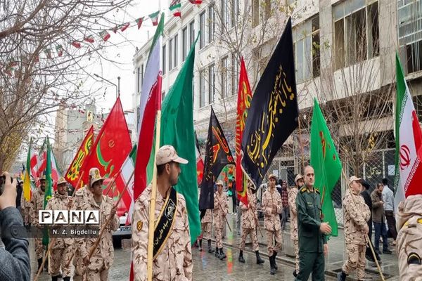 تشییع پیکر شهیدان «آقازاده نژاد» و «کریمی» در قم