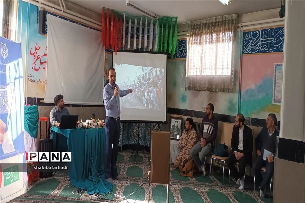 همایش رأی اولی‌ها در هنرستان شیخ محمد بلیغ شهرستان فیروزکوه
