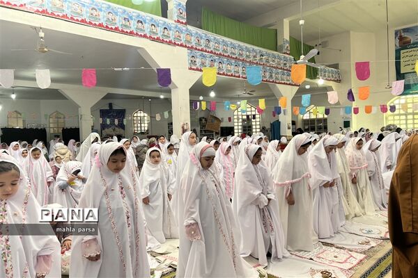 جشن تکلیف دختران مانه و سملقان در مسجد جامع