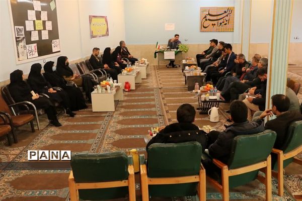 گردهمایی مدیران و معاونین فنی و مهارتی و سرپرستان کارگاه هنرستان ها و کاردانش شهر آشخانه