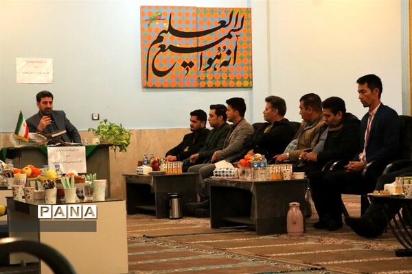 گردهمایی مدیران و معاونین فنی و مهارتی و سرپرستان کارگاه هنرستان ها و کاردانش شهر آشخانه