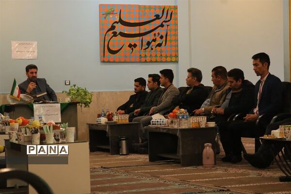 گردهمایی مدیران و معاونین فنی و مهارتی و سرپرستان کارگاه هنرستان ها و کاردانش شهر آشخانه