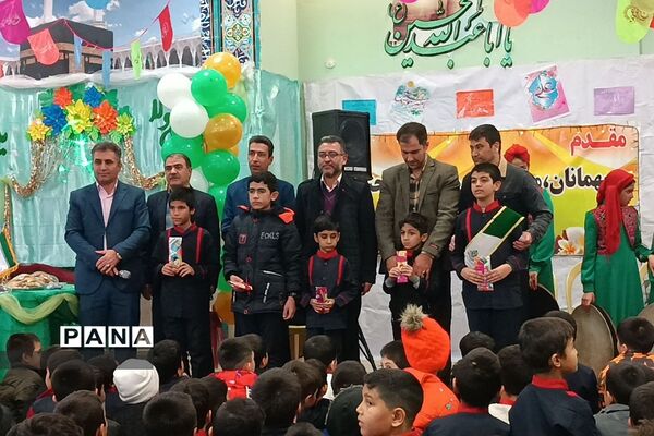 جشن میلاد امام علی ( ع) و روز پدر در دبستان شیخ مفید فشافویه