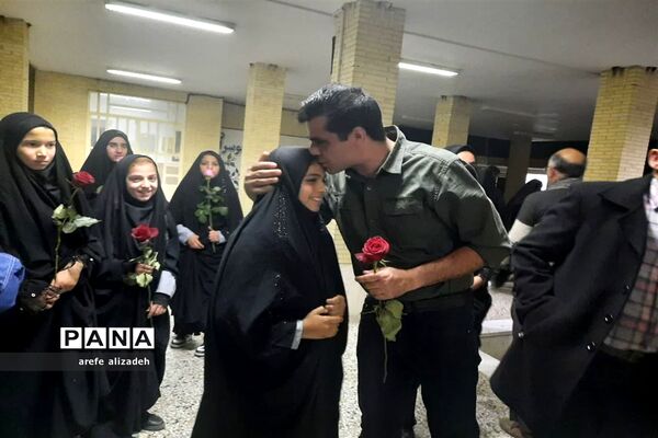 جشن میلاد حضرت علی(ع) دردبیرستان شهید جهانی ابرکوه