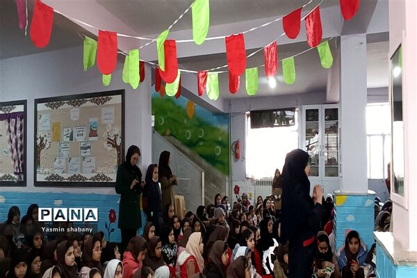 جشن  ولادت با سعادت امام علی (ع) در مدرسه پنجم مهر مشهد مقدس