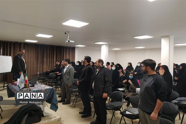 برگزاری کلاس آموزشی فعالیت‌های اردویی در منطقه ۱۶