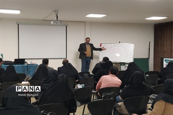 برگزاری کلاس آموزشی فعالیت‌های اردویی در منطقه ۱۶