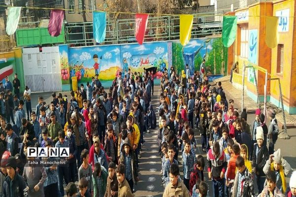 بازی‌های زورآزمایی و فکری بعد از امتحانات نوبت اول برای افزایش روحیه