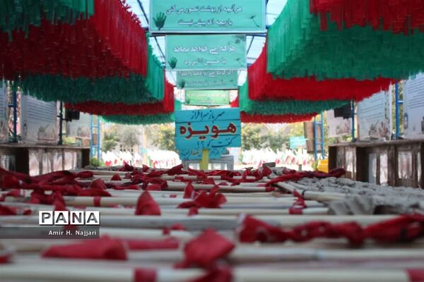 بازدید دانش آموزان ناحیه سه قم از مناطق عملیاتی جنوب
