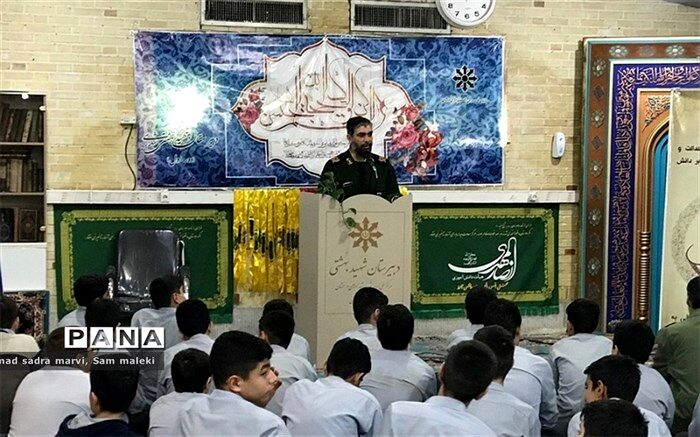 نوجوانان در سنین پایین‌تر به خدا نزدیک‌تر هستند/فیلم