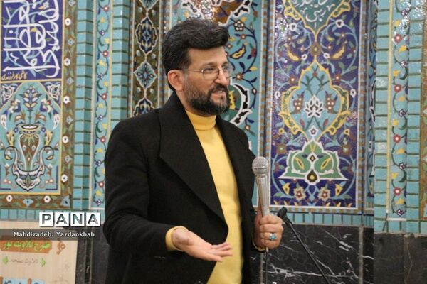 افتتاحیه مراسم معنوی اعتکاف در مسجد هجرت آموزش و پرورش ناحیه ۳ مشهد