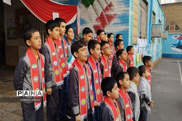 جشن میلاد امیرالمومنین علی علیه السلام در دبستان پسرانه امامت یک