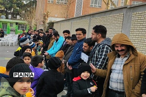 برگزاری جشن پدر و پسری در دبستان پسرانه سعدی یک