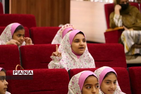جشن عبادت و بهار بندگی دانش‌آموزان در بندرخمیر